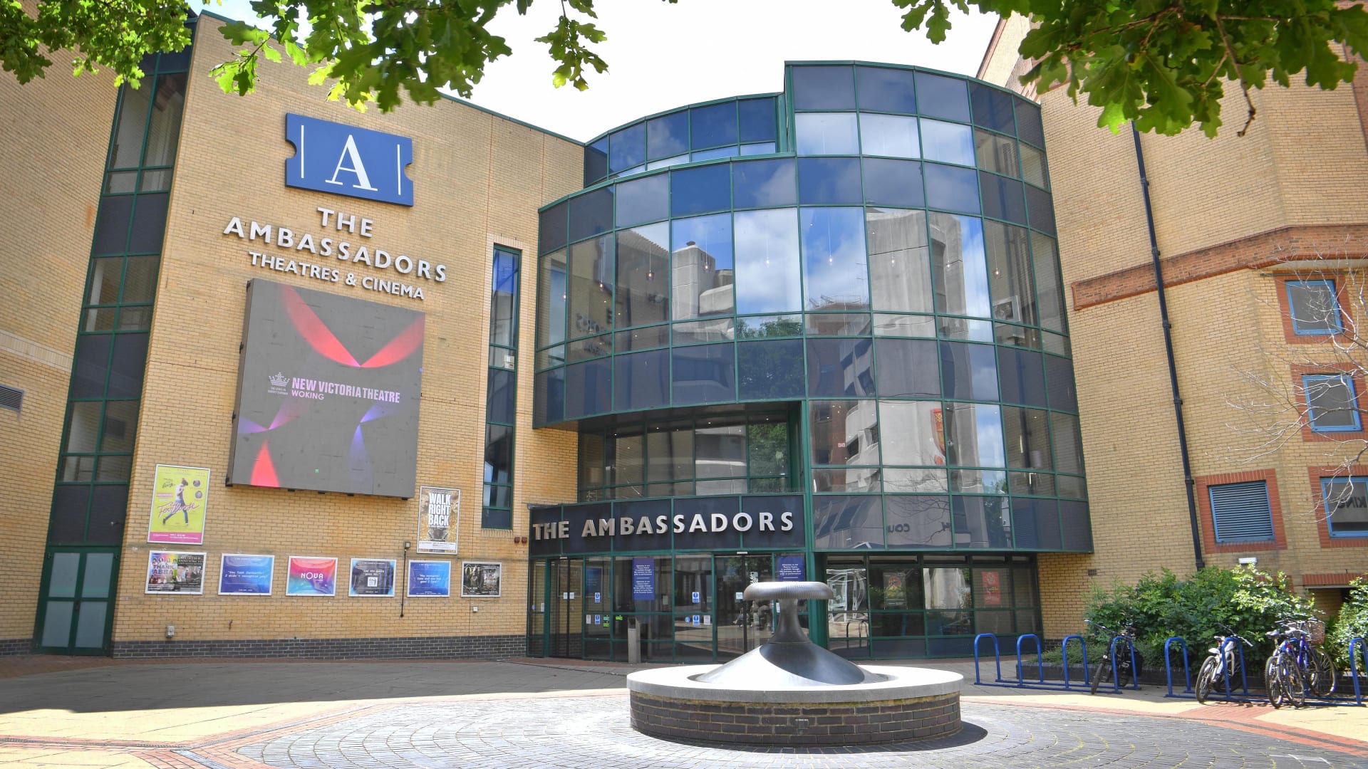 New Victoria Theatre, Woking